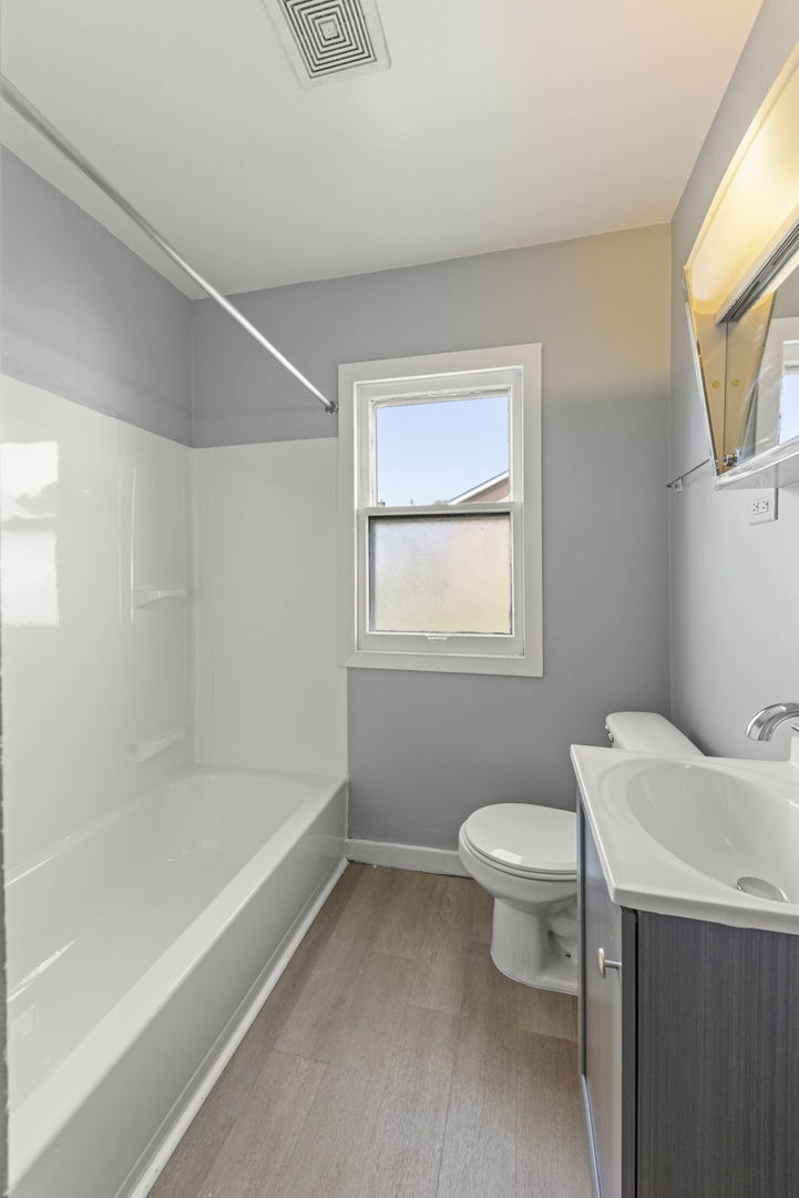 Property Photo:  803 1st Avenue  IL 60433 