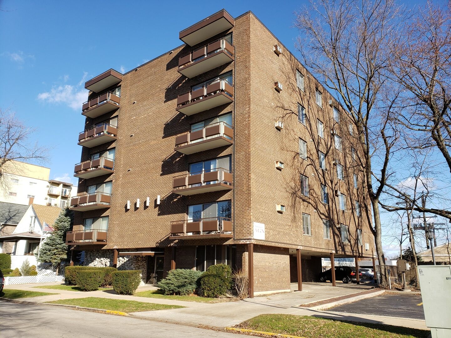 Property Photo:  336 Lathrop Avenue 605  IL 60130 