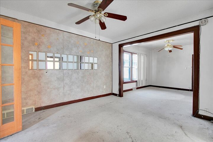 Property Photo:  321 W 114th Street  IL 60628 
