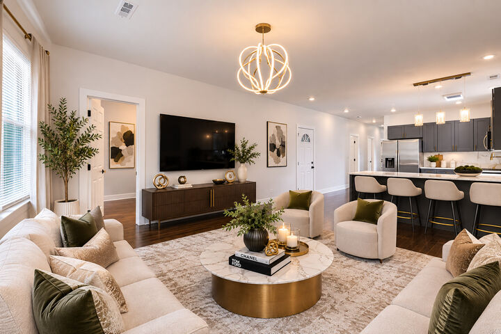 Property Photo: 7919 S Ellis Avenue 1 IL 60619