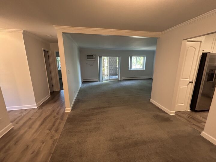 Property Photo: 535 S Cleveland Avenue 202 IL 60005