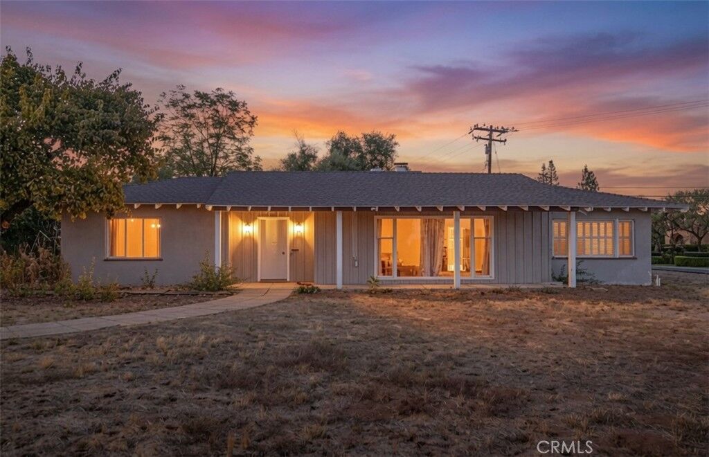 Property Photo:  604 E Mariposa  CA 92373 