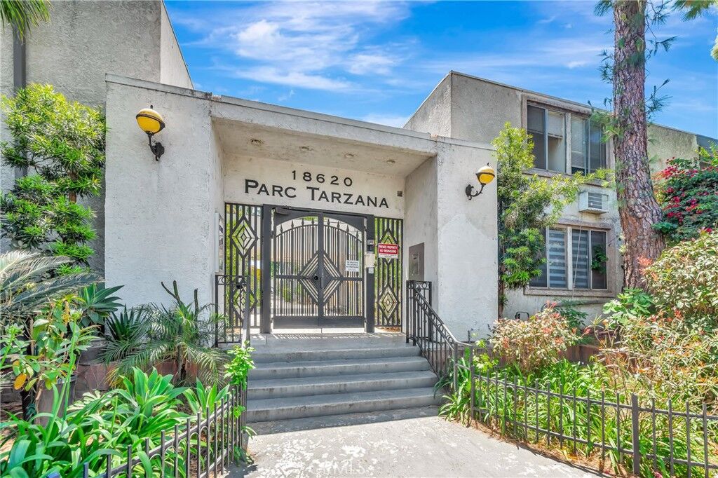 Property Photo:  18620 Hatteras Street 247  CA 91356 