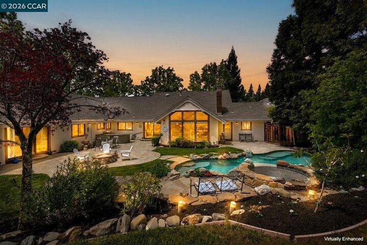 Property Photo: 85 Trish Ct CA 94506
