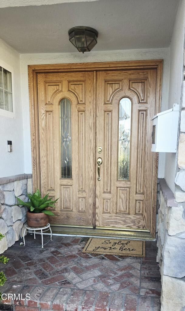 Property Photo: 7871 E Ring Street CA 90808