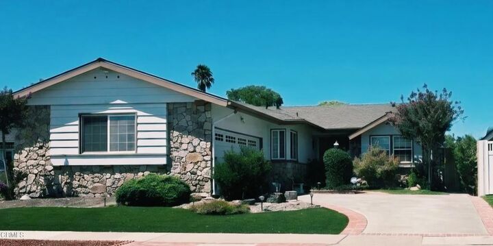 Property Photo:  7871 E Ring Street  CA 90808 