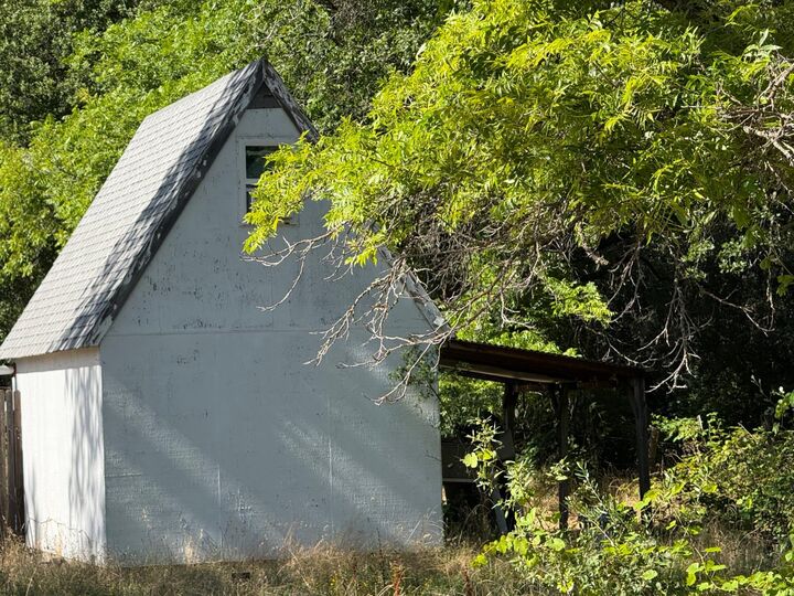 Property Photo: 5037 Caroline Drive CA 95966