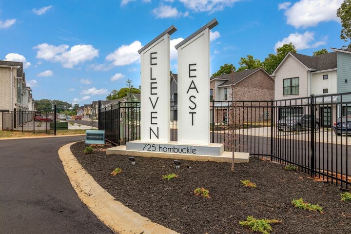 Property Photo:  725 Hornbuckle Rd  TN 37043 