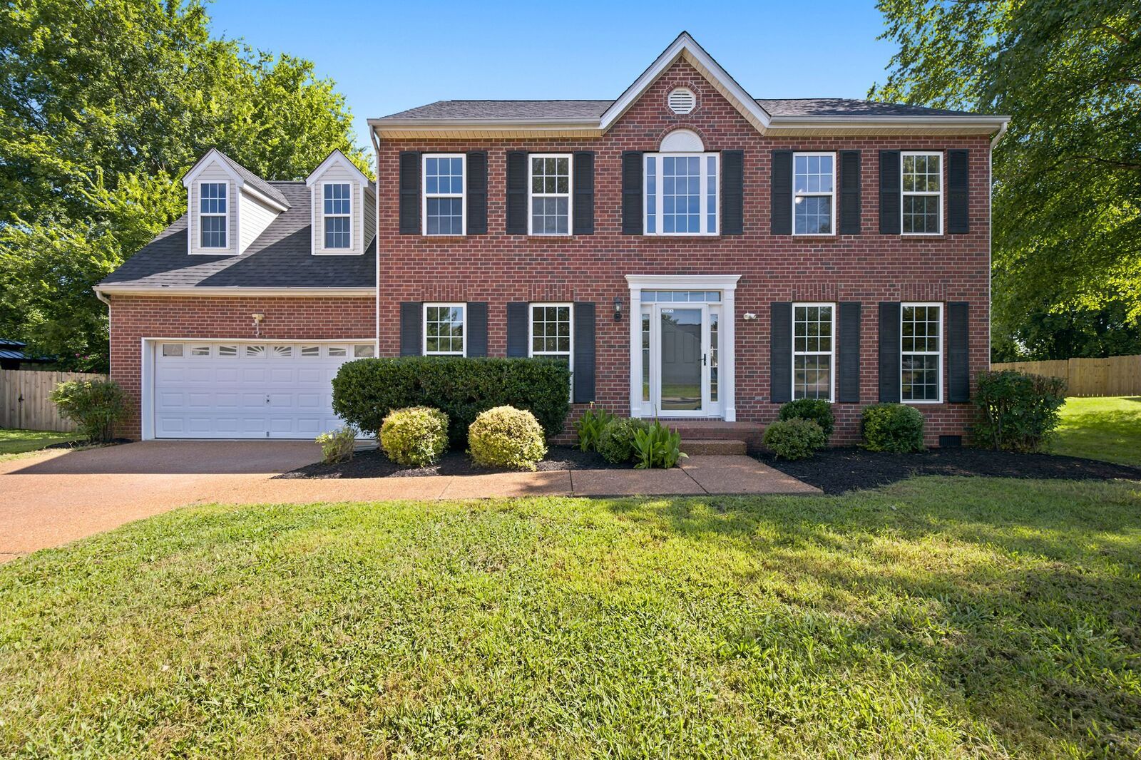 Property Photo: 2240 Hayward Ln TN 37174