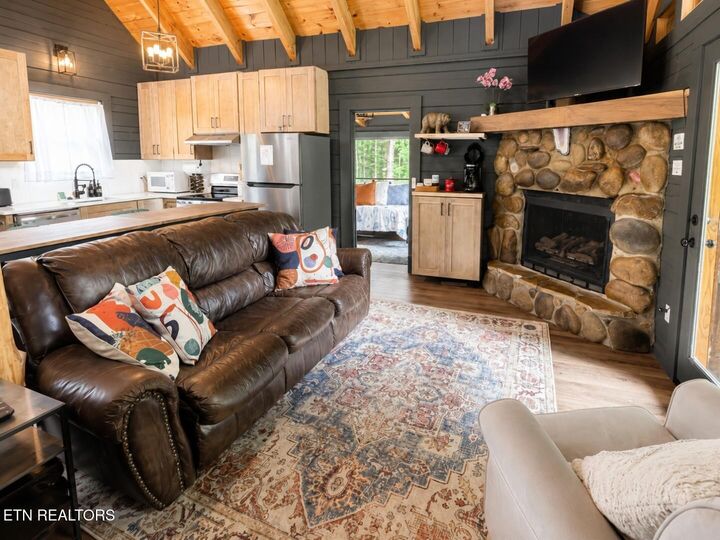Property Photo: 3907 Cloud Way TN 37876