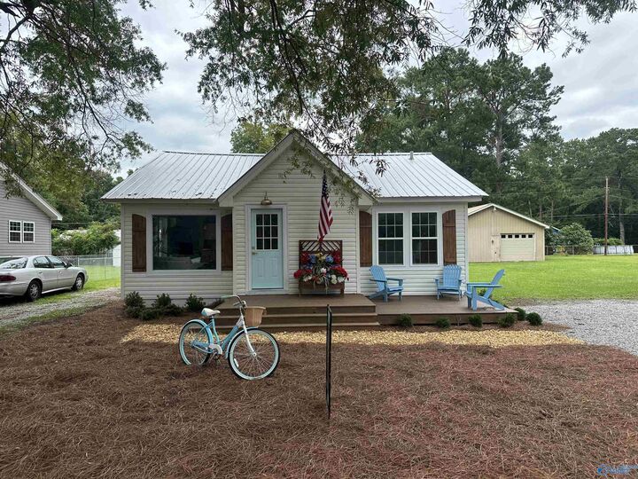 Property Photo: 1617 Bryant Street AL 35904