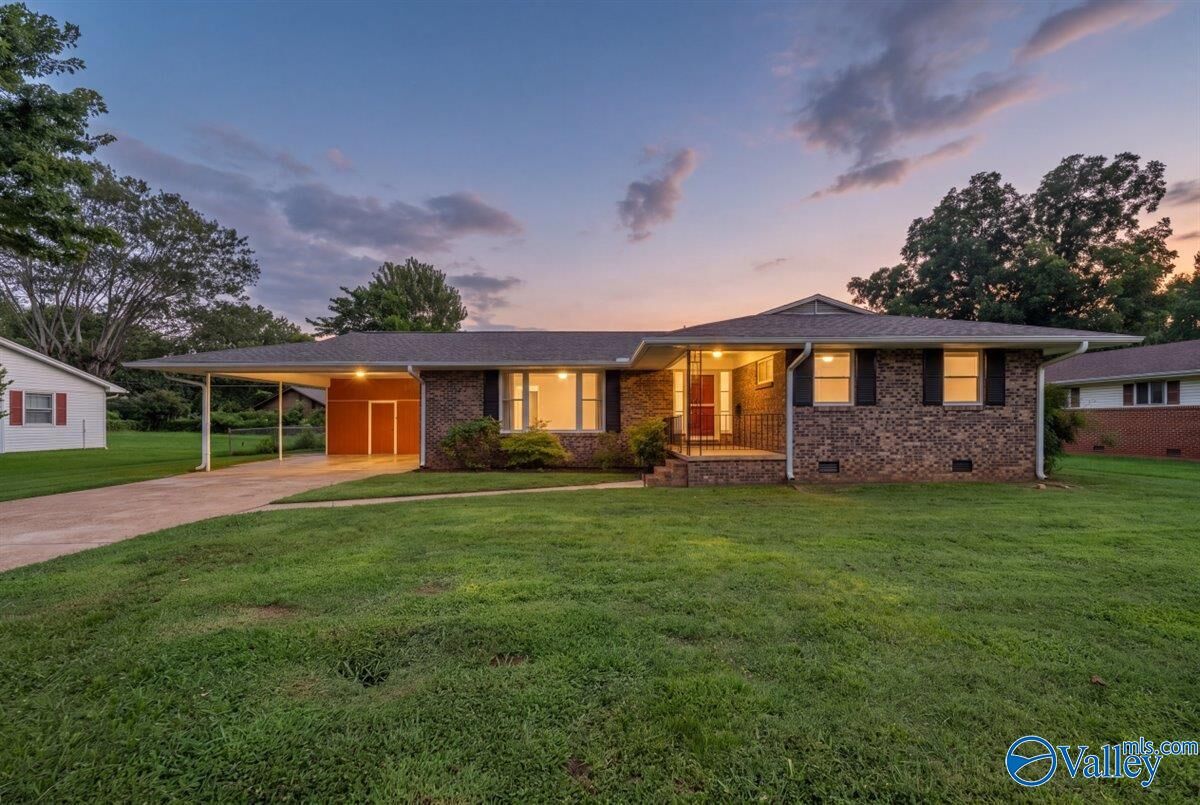 Property Photo: 4307 Clayrest Drive NW AL 35816