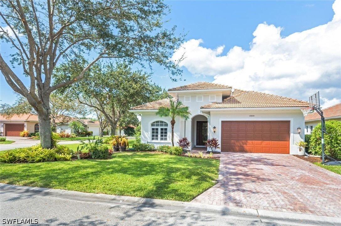 Property Photo:  10800 Fieldfair Drive  FL 34119 