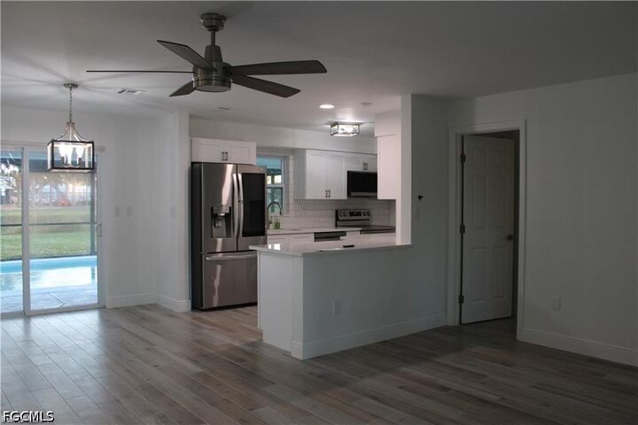 Property Photo:  1322 Farmdale Street  FL 33936 