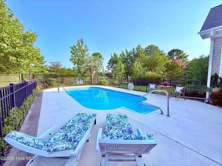 Property Photo:  512 Macon Court  NC 28412 