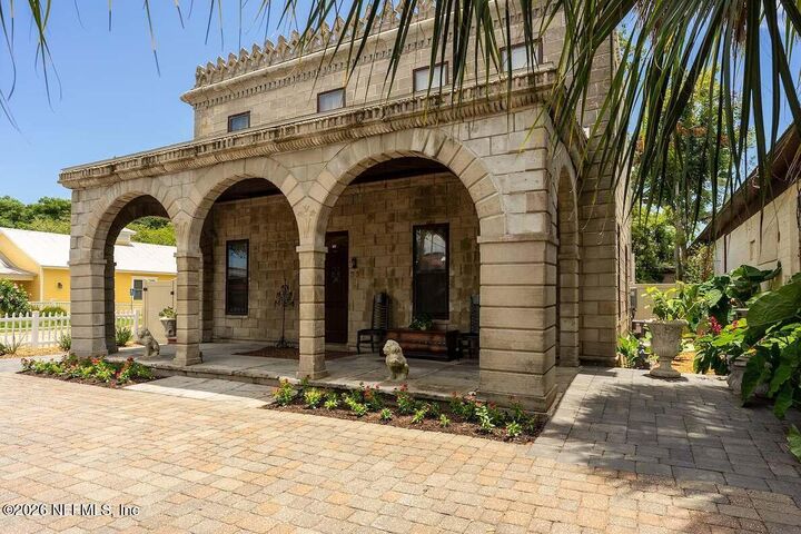 Property Photo:  33 Old Mission Avenue  FL 32084 