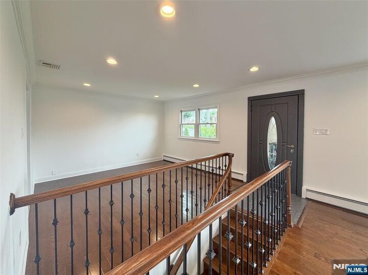 Property Photo:  662 Teneyck Avenue  NJ 07071 