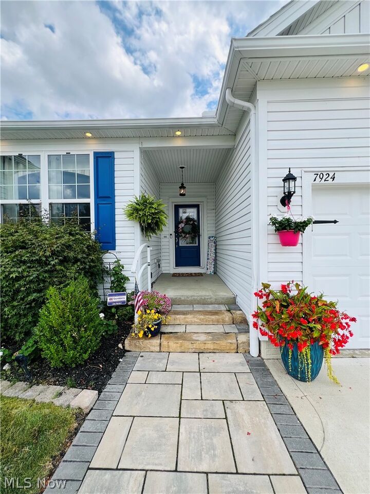 Property Photo: 7924 Heatherglen Drive OH 44060