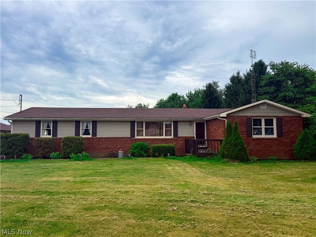 Property Photo: 10155 Stookesberry Road OH 44432