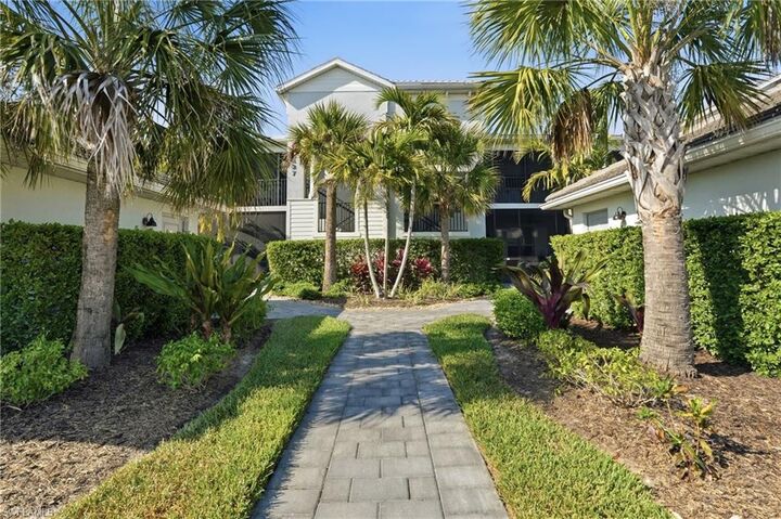 Property Photo:  5427 Double Eagle Cir 2824  FL 34142 