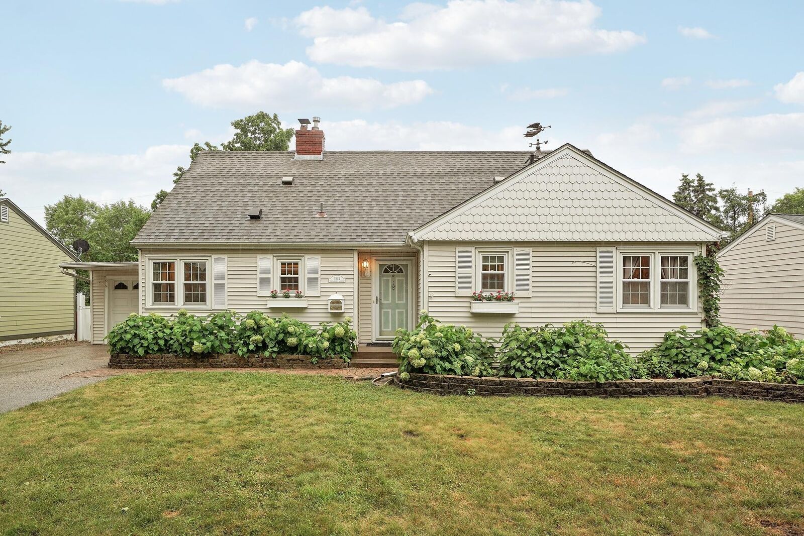 Property Photo: 3982 Brunswick Avenue S MN 55416