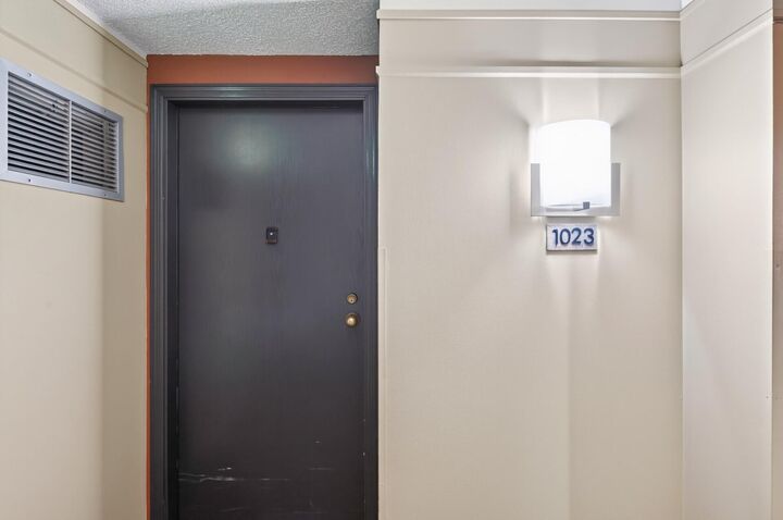 Property Photo: 401 S 1st Street 1023 MN 55401