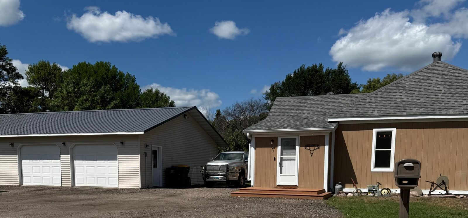 Property Photo:  352 3rd Avenue S  ND 58012 