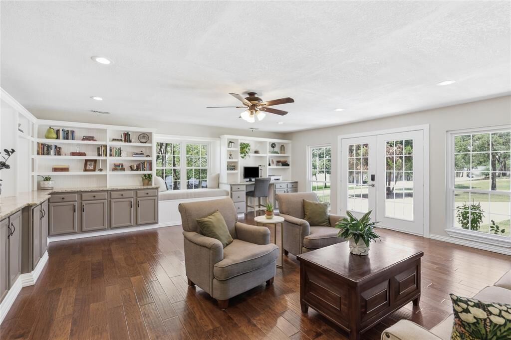 Property Photo:  1000 Hillside Drive  TX 76248 
