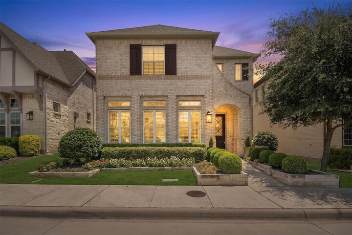 Property Photo: 17144 Lacebark Lane TX 75252
