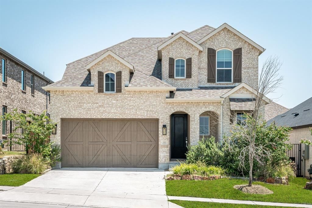 Property Photo: 1513 Waxwing Place TX 75009