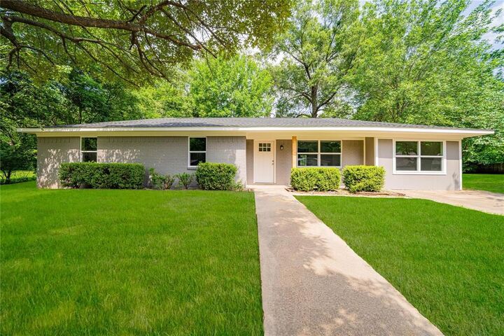 Property Photo: 1109 Booker Avenue TX 75455