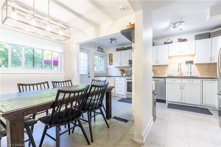 Property Photo:  500 Stone Church Road W E5  ON L9B 1R2 