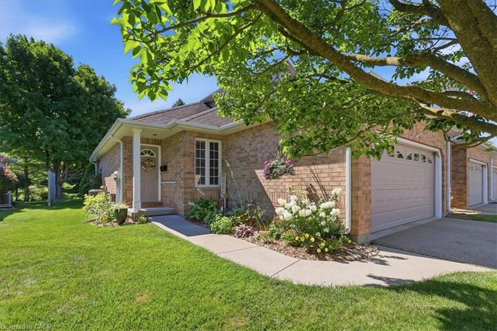 Property Photo: 1550 Gordon Street 18 ON N1L 1C7