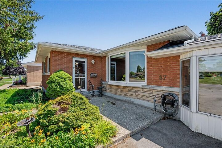 Property Photo: 87 McDonald Avenue ON L2V 3E8