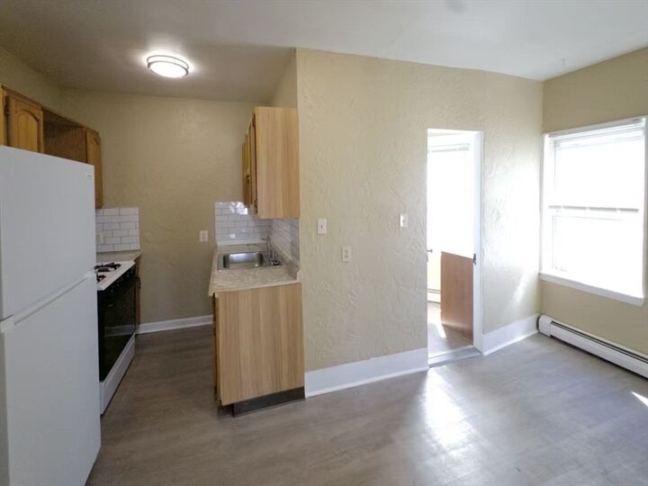 Property Photo: 25 Oakland Ave 2F MA 02149