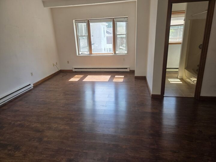 Property Photo:  118 Elm Street 7  MA 01527 