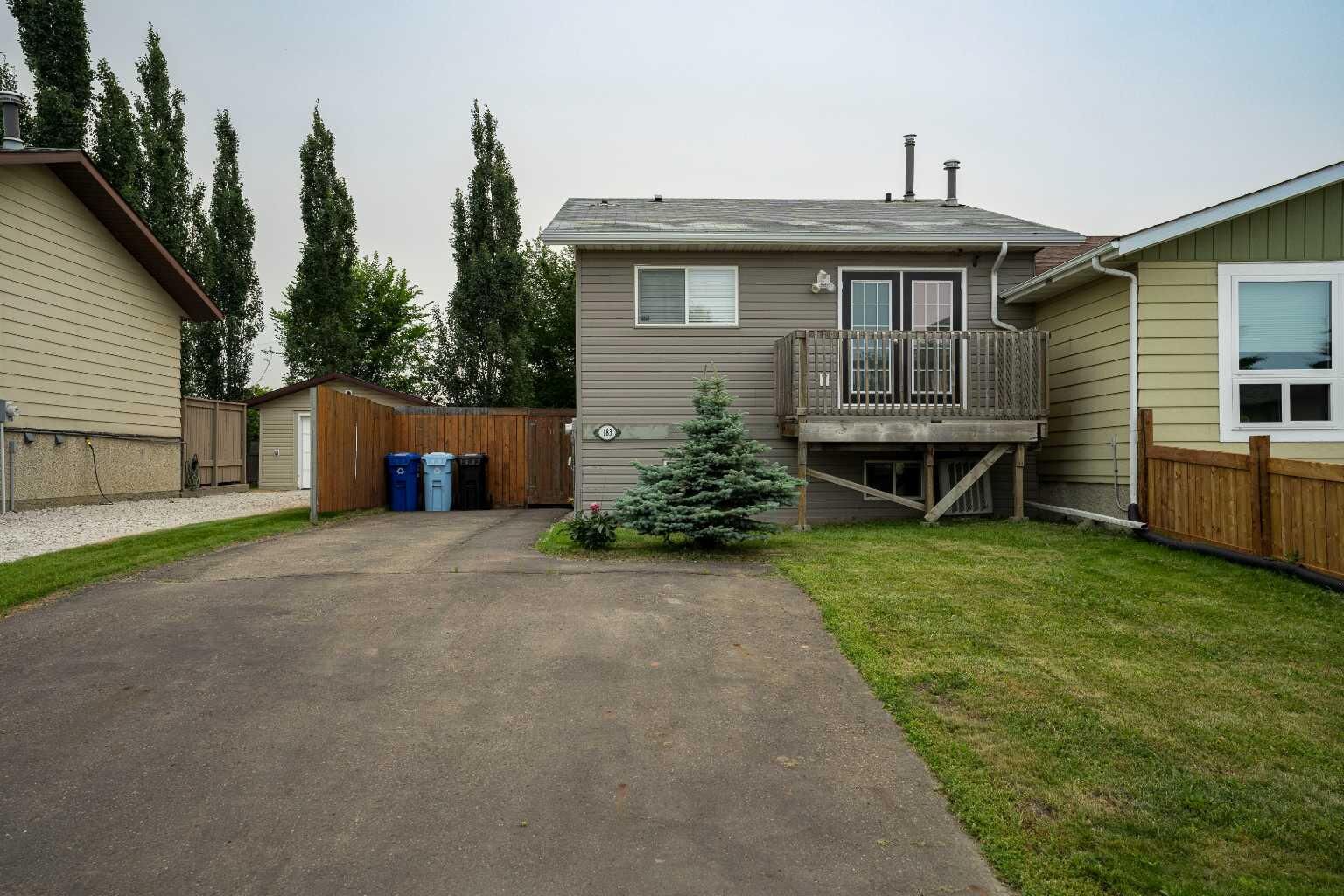 Property Photo: 183 Cochrane Crescent AB T9H 1K1