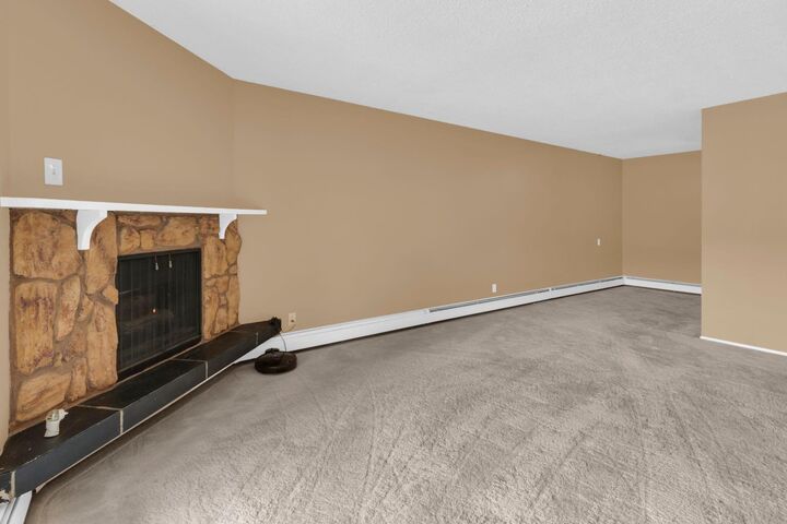 Property Photo: 4001C 49 Street NW 3204 AB T3A 2C9