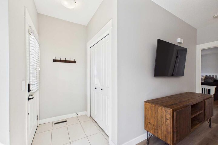 Property Photo: 67 West Coach Manor SW 1 AB T3H 1R7