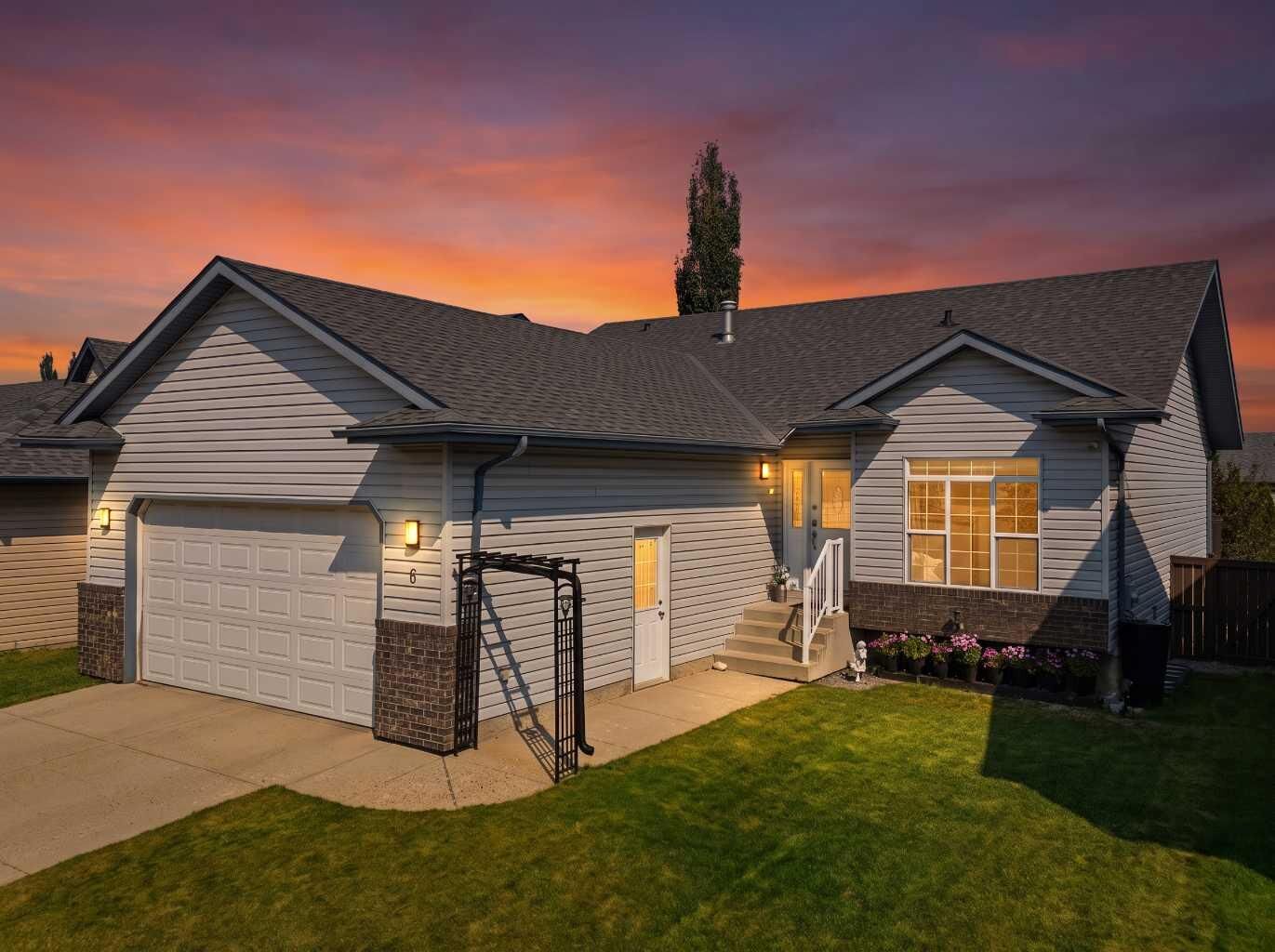 Property Photo:  6 Firdale Drive  AB T4S 2H9 