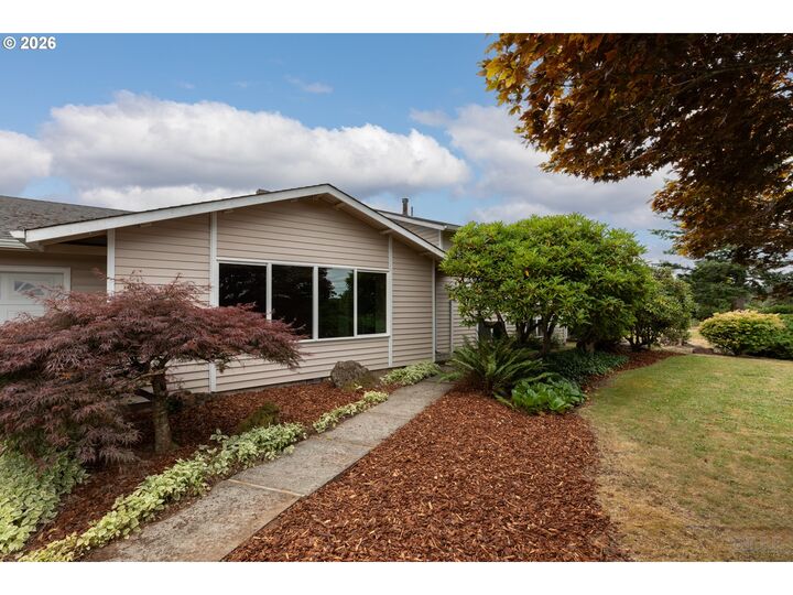 Property Photo:  75093 Townsend Rd  OR 97048 