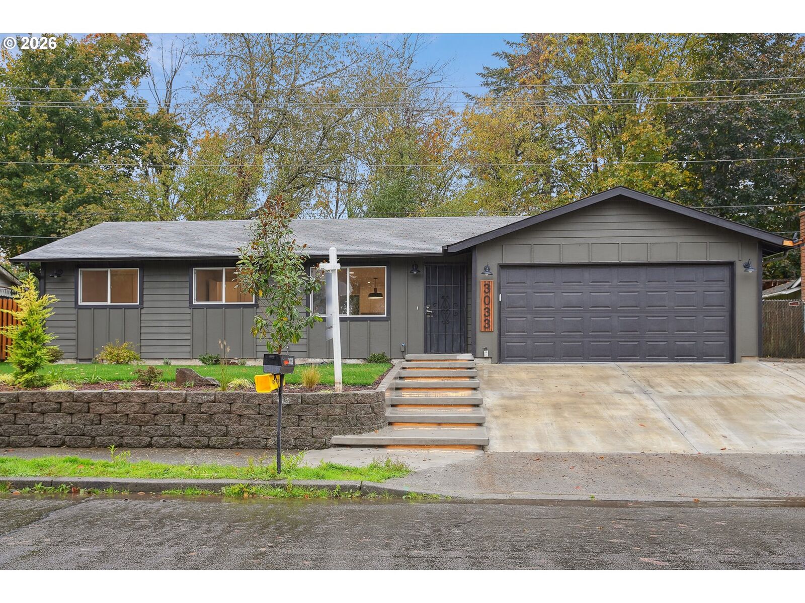 Property Photo: 3033 SE Condor Ave OR 97080