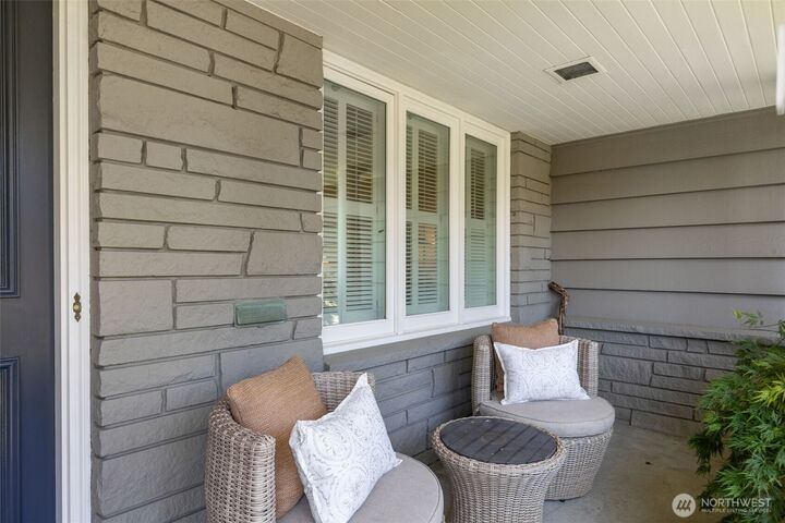 Property Photo:  3657 W Viewmont Way W  WA 98199 