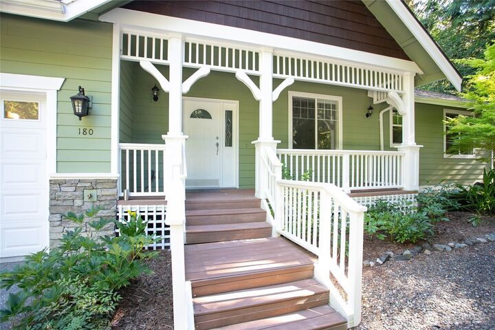 Property Photo:  180  Polo Park Drive  WA 98229 