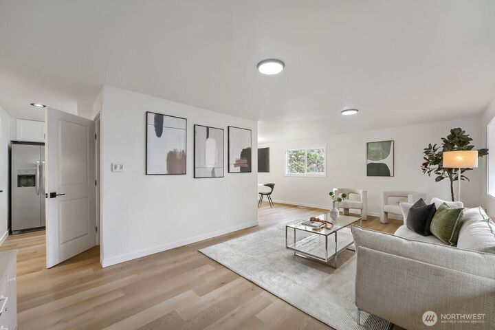 Property Photo:  1302 SW 125th Place  WA 98146 