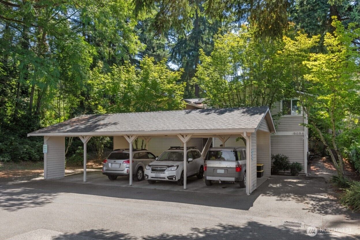 Property Photo:  8134  212th Street SW  WA 98026 