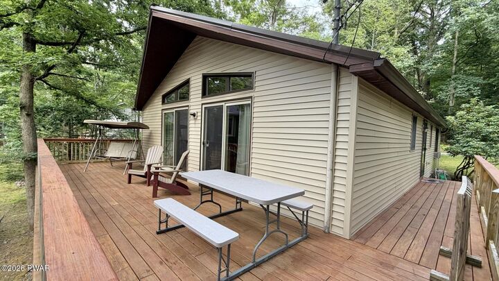 Property Photo:  117 Maple Lane  PA 18464 