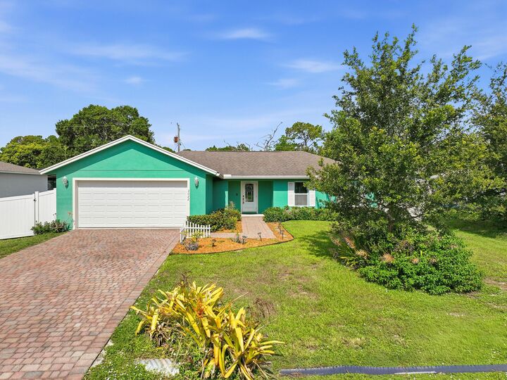 Property Photo:  3022 SW Segovia Street  FL 34953 
