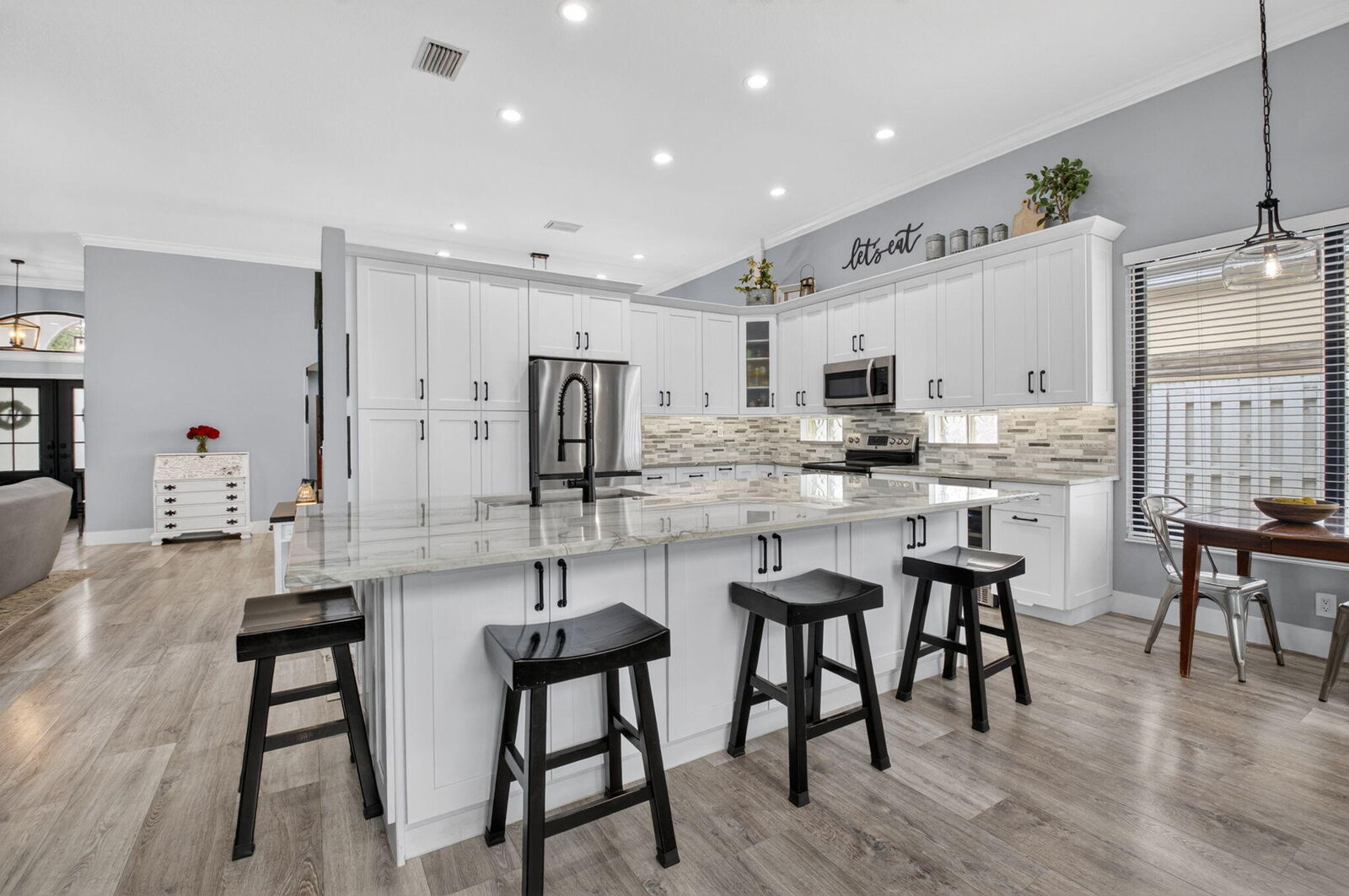 Property Photo: 6133 Indian Forest Circle FL 33463