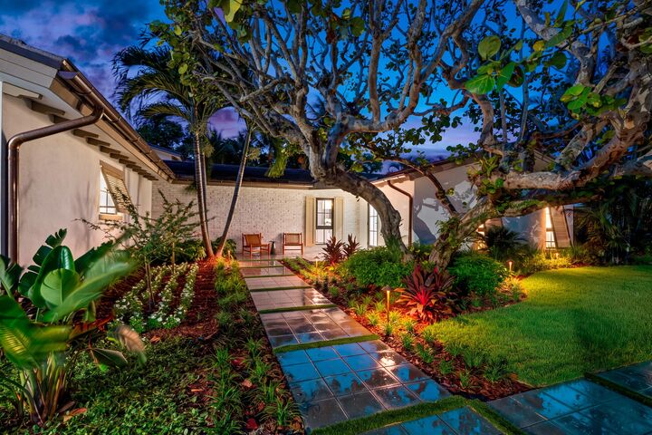 Property Photo: 1125 Harbor Drive FL 33483